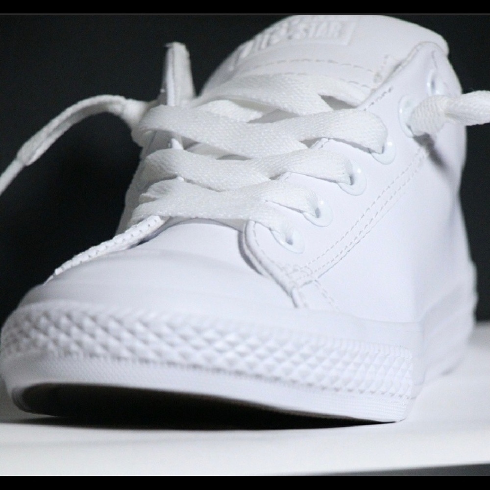 All white Leather Converse Women’s 7.5. Rare!